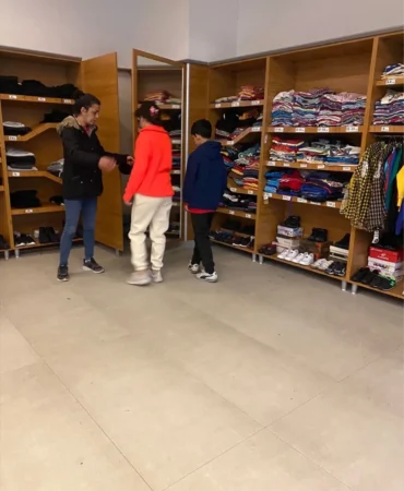 Tebessüm Çarşısı’ndan Yetimlere Bayram Kıyafeti