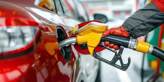 Ramazan Bayramı Öncesi Benzine Yeni Zam: Küresel Petrol Krizi Sürüyor
