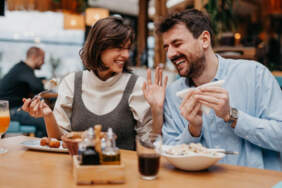 Restoran ve Kafelerde Artık Zorunlu Olacak! Son Tarih Belli Oldu: Kurala Uymayan Yandı