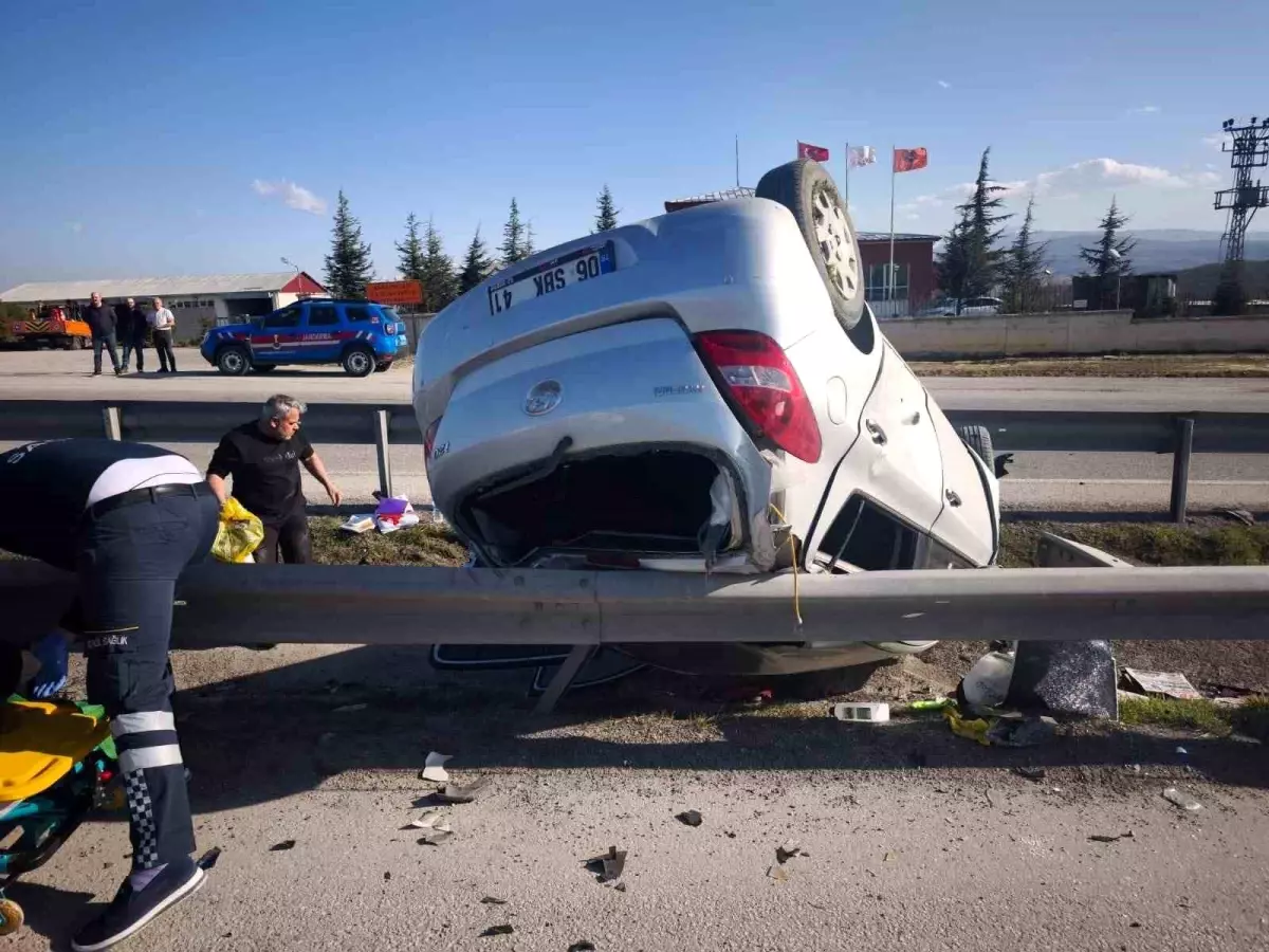 Samsun-Ankara Karayolunda Kaza: 3 Yaralı