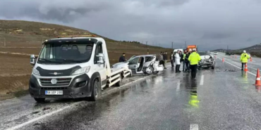 Sivas’ta Zincirleme Kaza… 1 ölü, 5 yaralı