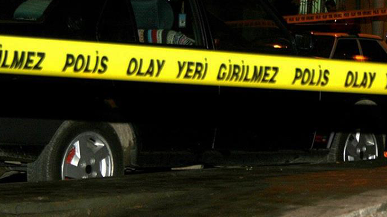 Sokakta Kan Dondurucu Görüntü! Boğazı Kesilmiş Ceset Bulundu