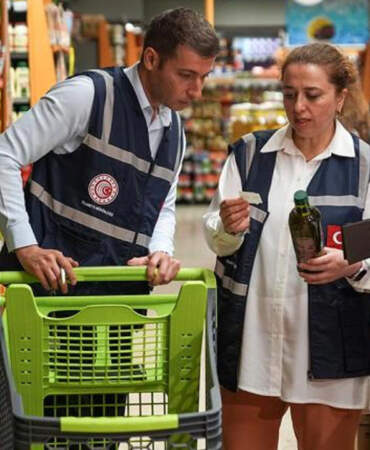 Ticaret Bakanlığı’ndan Peş Peşe Kritik Kararlar: Gıda Fiyatlarına Neşter Vuruldu