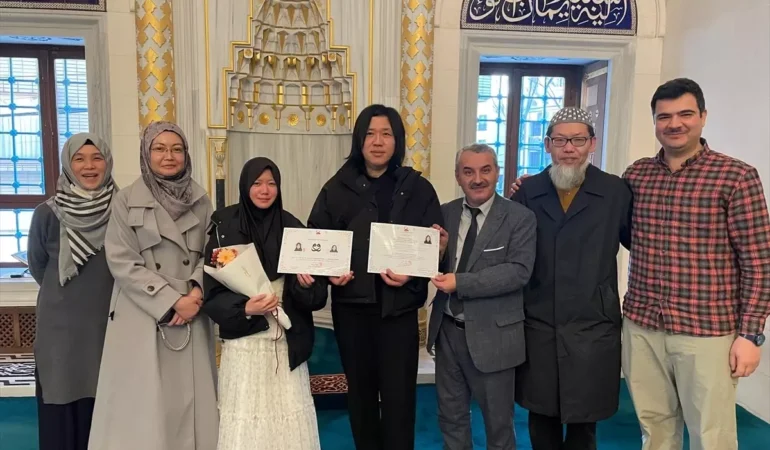 Tokyo Camisi’nde Ramazan İftarı