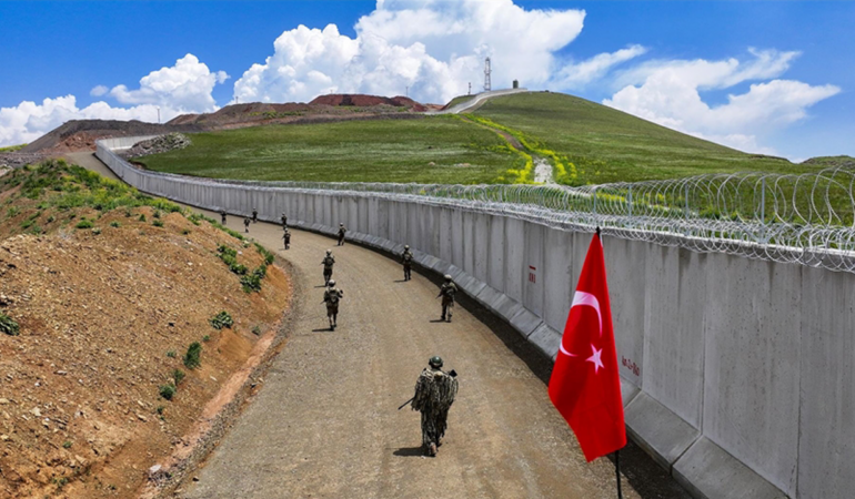 Türkiye İran Sınırında Alarm: 3 Aşamalı Göç Planı Devrede