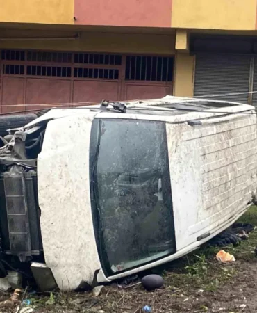 Zonguldak’ta Minibüs Devrildi: 4 Yaralı