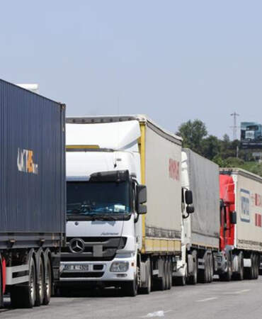 10 Yıllık Düğüm Çözüldü: Türk Tır Şoförlerine Transit Vize Müjdesi