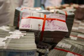 Cari açık şubatta 7,5 milyar dolar oldu