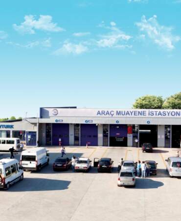 TÜVTÜRK, İzmir’de açtığı yeni istasyonuyla araç muayene kapasitesini artırdı