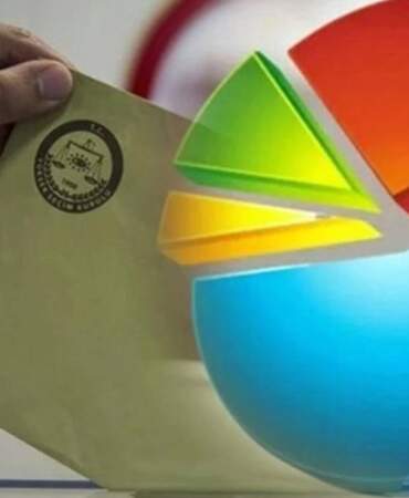 Son seçim anketinde çarpıcı sonuçlar: Zirvede yarış kızıştı