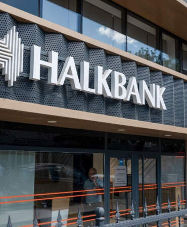 Bloomberg ABD’deki Halkbank davasının bitmesine dikkat çekti: Kamu bankalarının tepe isimleri değişti