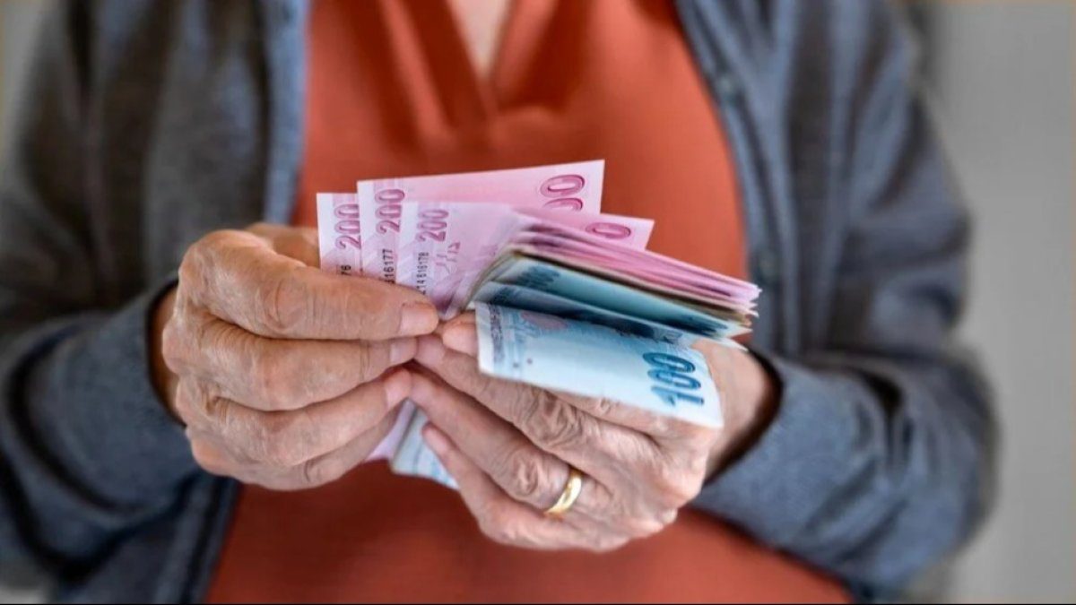 Bu bayram da emekliye aynı ikramiye