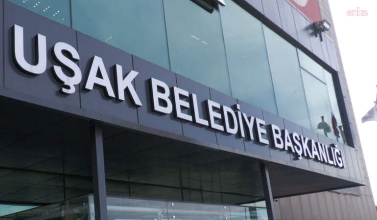 Uşak Belediyesi soruşturmasında 29 şüpheli adliyede
