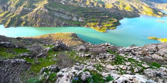 ‘Ayı Nevruzuyla’ Gerger kayaları rengarenk oldu!