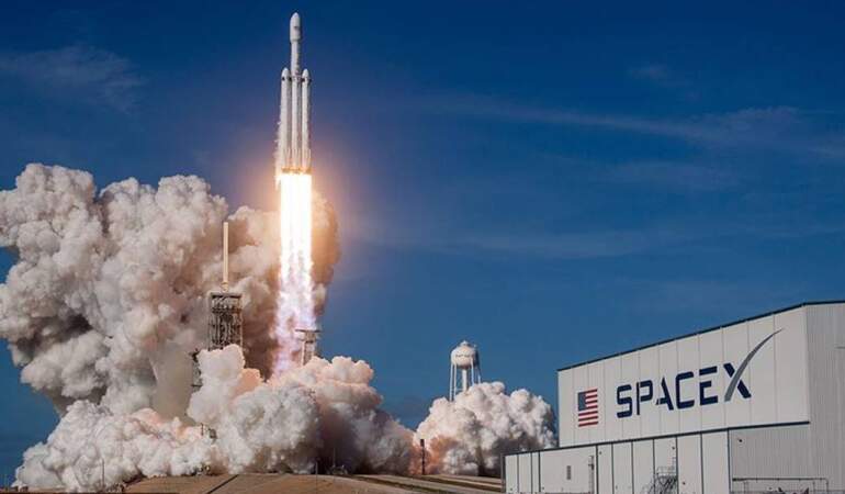 SpaceX’ten tarihi hamle: 1,75 trilyon dolarlık değerleme ile halka arz yolunda