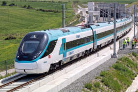 Türkiye’de demiryolu yatırımları son durum nedir? Hızlı tren hattı kaç kilometre oldu? 3.000 personel gece gündüz çalışıyor