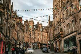 Tarihin kokusunu içinize çekeceksiniz! Ne Bursa ne de Diyarbakır… Edinburgh’da zaman duruyor