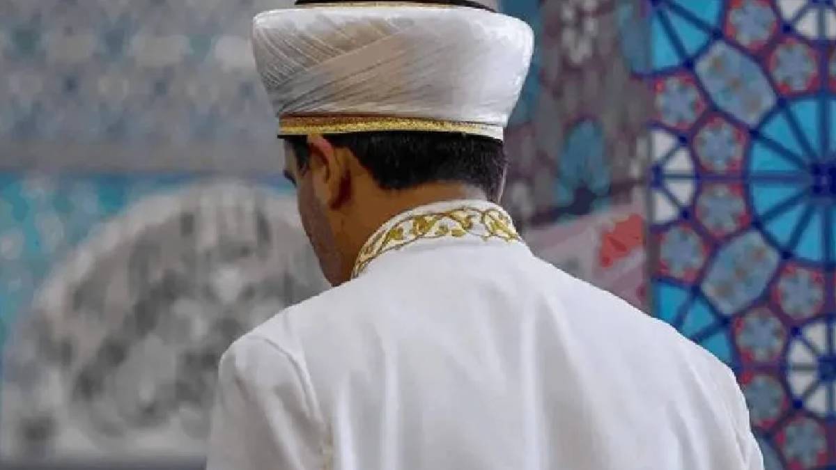 Diyanet’ten “eskort” iddialarına cevap: İnsanın olduğu yerde birtakım hatalar olabilir