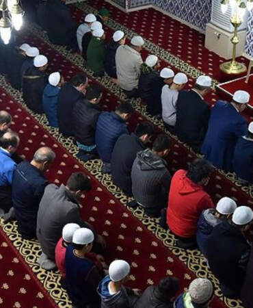 TGSS araştırması: İnançta çözülme yok! Deizm artmıyor ama din adamlarına güven azalıyor