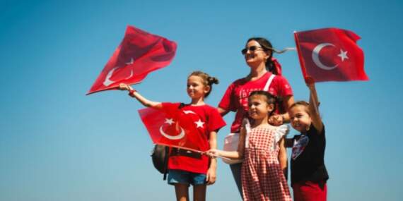 23 Nisan hangi gün, resmi tatil mi? MEB takvimi ile 24 Nisan Cuma tatil kararı açıklandı