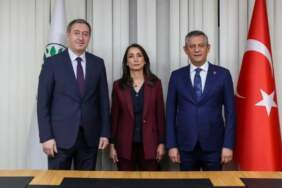 Özgür Özel, DEM Parti’yi ziyaret etti