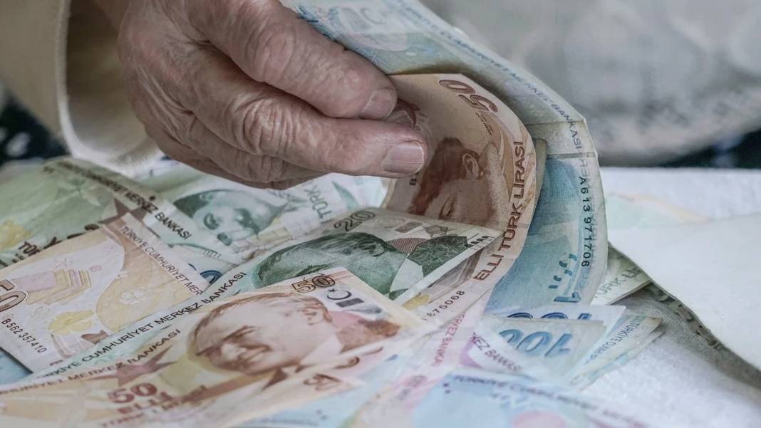 Emekli zammında en az yüzde 15 artış bekleniyor: 3 aylık enflasyonla yüzde 10,04 zam garanti