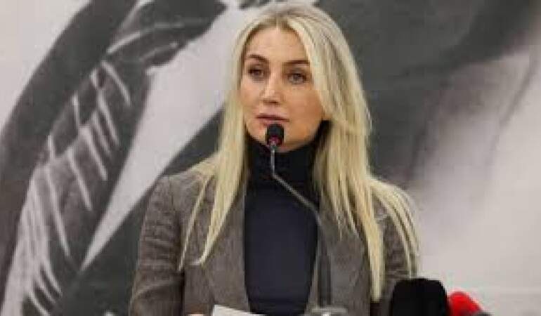 Dilek İmamoğlu’ndan İBB davasına tepki: Silivri’de tarihe geçecek bir hukuk garabeti yaşanıyor