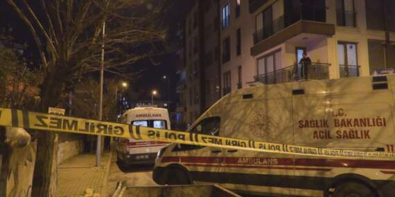 İstanbul’da kan donduran olay: Annesi ile ağabeyine kurşun yağdırdı