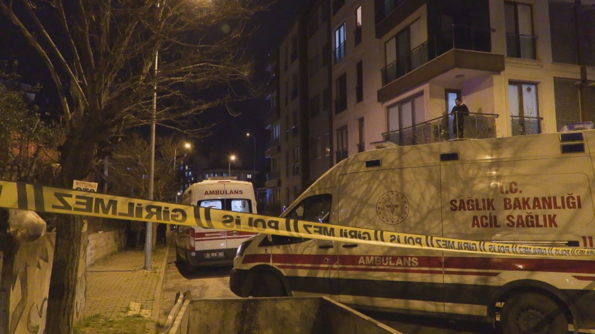 İstanbul’da kan donduran olay: Annesi ile ağabeyine kurşun yağdırdı