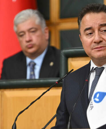 Babacan’dan iktidara ’49 milyar dolar nerede?’ sorusu: Ucuz dövizi alıp katmerli kazandılar