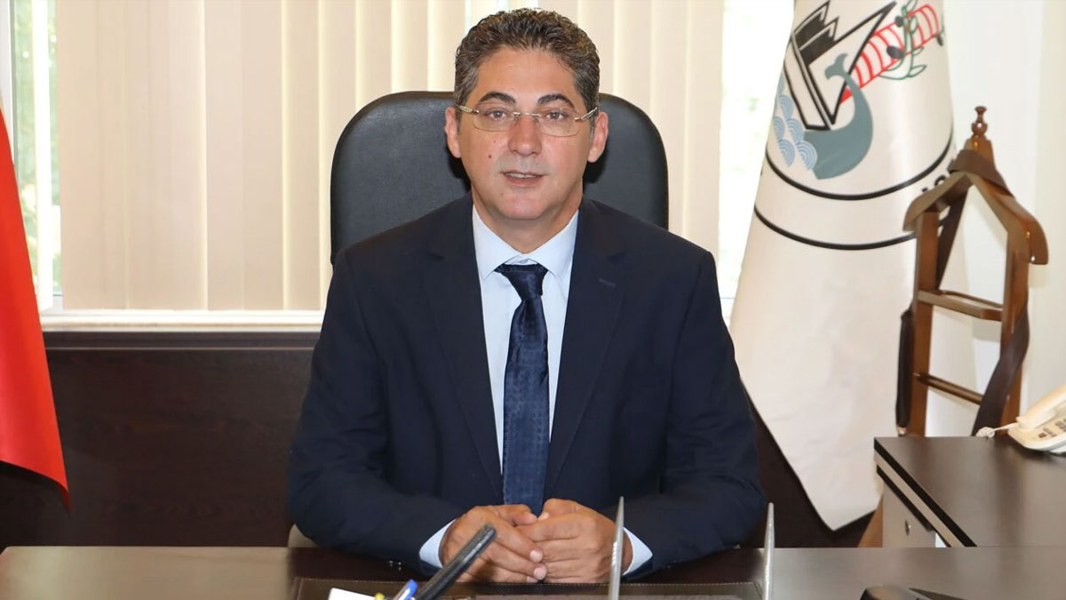 CHP’li Burhaniye Belediyesi’nde başkan yardımcısı istifa etti