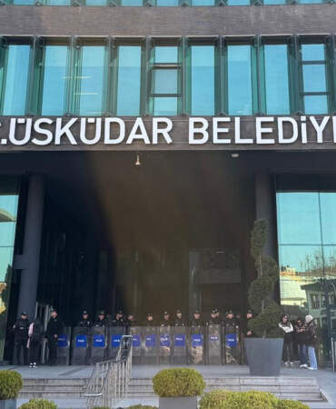 Üsküdar Belediyesi’nde gözaltına alınan 20 şüpheli adliyede