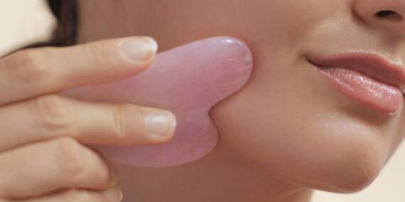 Güzel cildin sırrı antik çağlardan geliyor: Gua Sha masajı nedir?