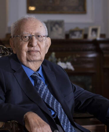 Hüsamettin Cindoruk vefat etti
