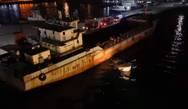 Üsküdar’da korku dolu anlar: Gemiye çarpan tekne battı