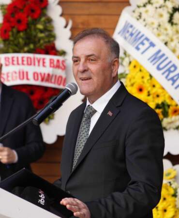 İBB Başkanvekili Nuri Aslan: ‘Sanatın sustuğu yerde adalet nefes almaz’