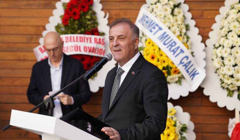 İBB Başkanvekili Nuri Aslan: ‘Sanatın sustuğu yerde adalet nefes almaz’