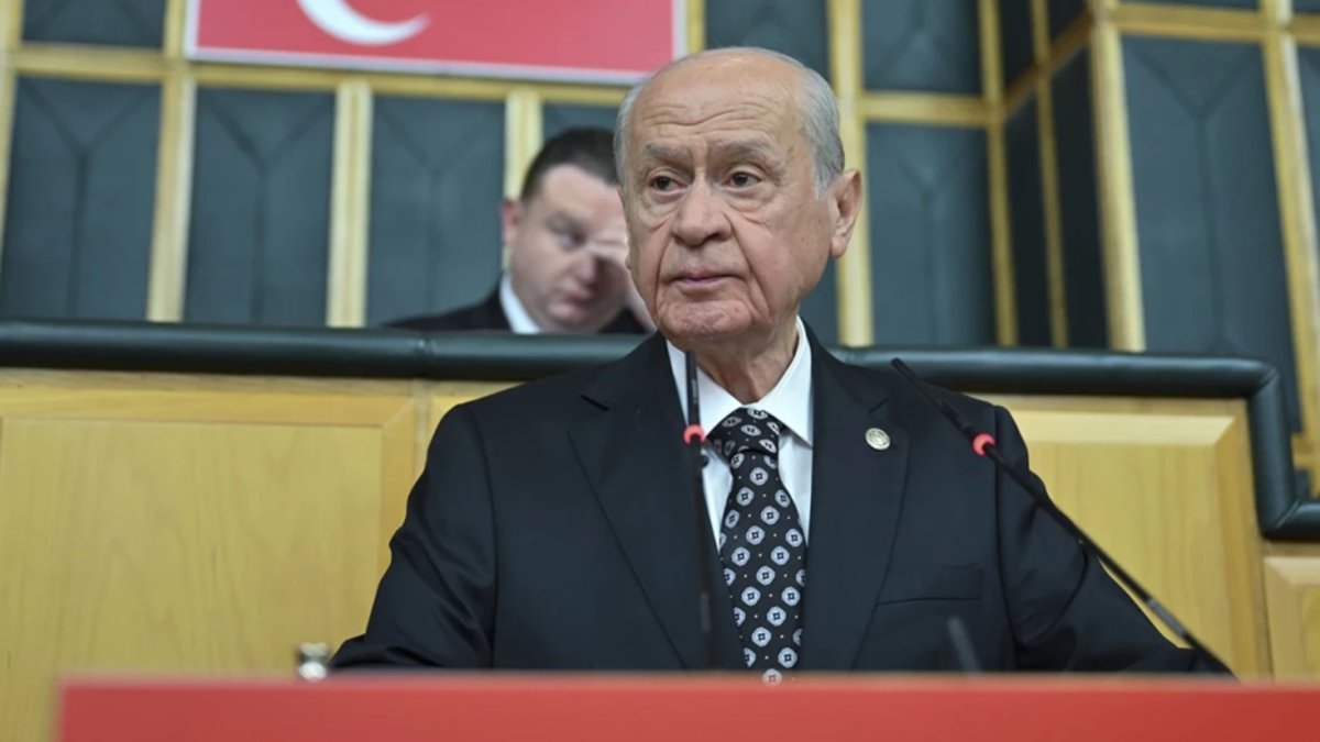 Bahçeli’den ‘Dünya Barışı’ için çağrı: ‘Türkiye ev sahipliği yapabilir’