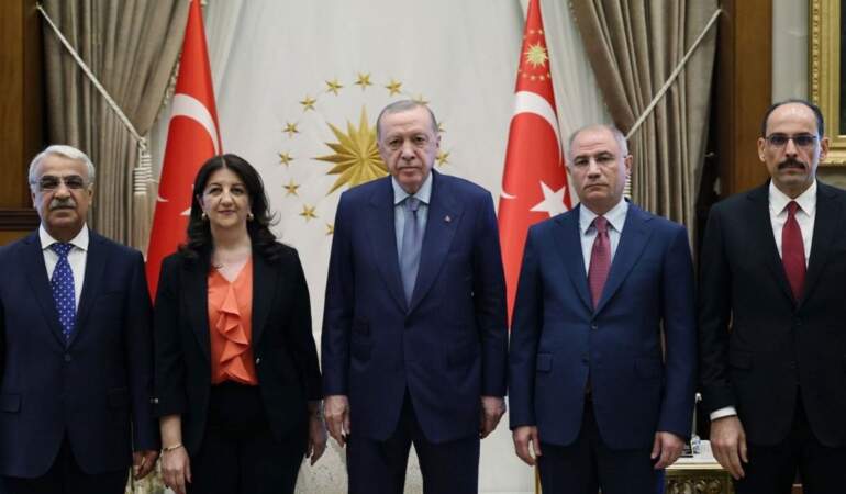 Pervin Buldan Erdoğan’la yaptıkları görüşmeleri anlattı: ‘CHP üzerindeki baskı kalkmalı’ diyoruz cevap vermiyor