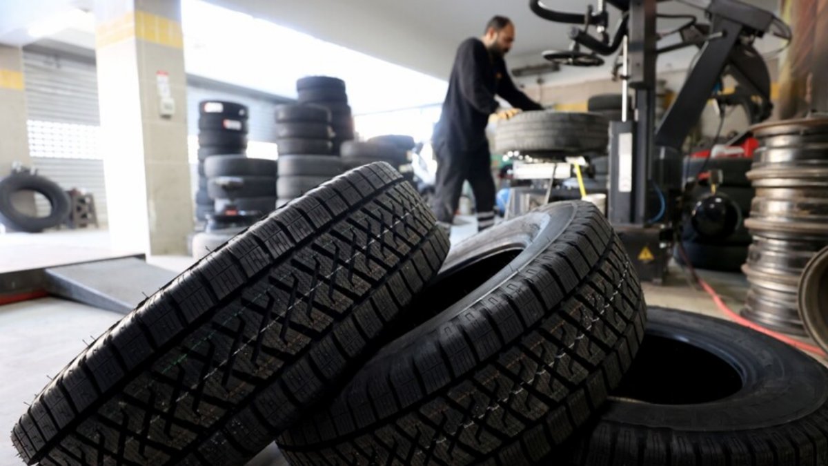 Kış lastiği zorunluluğu ne zaman bitiyor? İşte lastik değişim ücretleri!