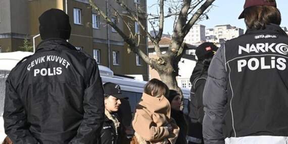 Uyuşturucu operasyonunda ünlülerin de olduğu 8 kişi tutuklandı