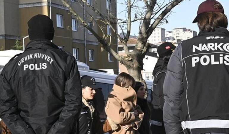 Uyuşturucu operasyonunda ünlülerin de olduğu 8 kişi tutuklandı