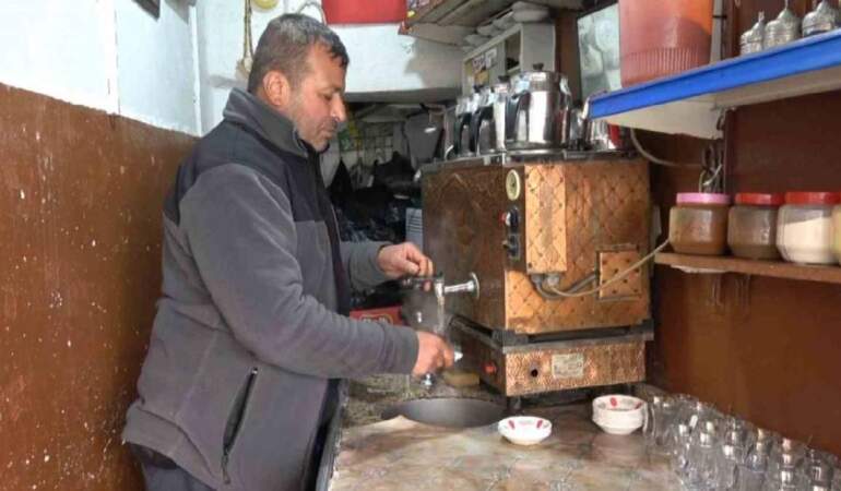 7 yaşında başladı, 52 yıldır sürdürüyor! Her gün gün doğmadan işinin başına geçiyor