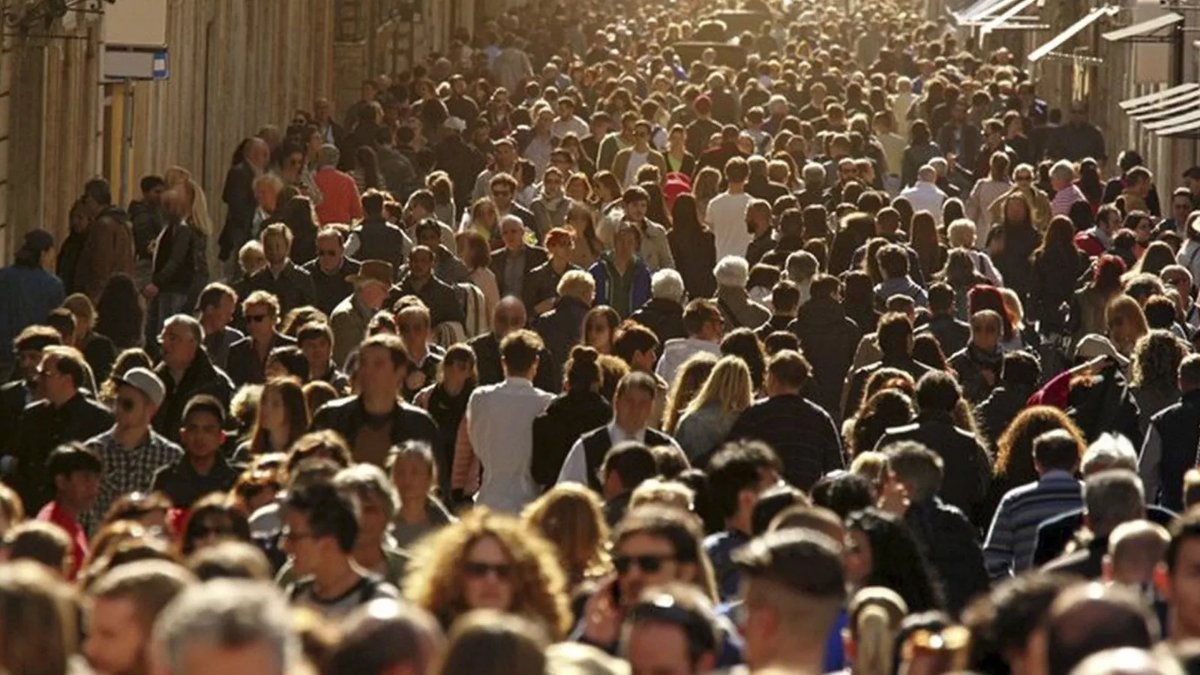 İstanbul’un ekonomi karnesi: İş bulma umudu zayıfladı, harcamalar azaldı