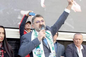 CHP’li bir belediye başkanı partisinden istifa etti