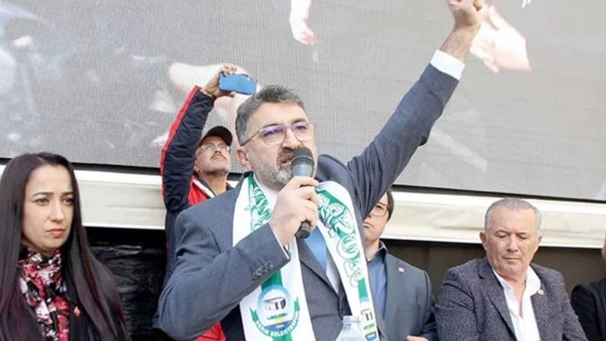 CHP’li bir belediye başkanı partisinden istifa etti