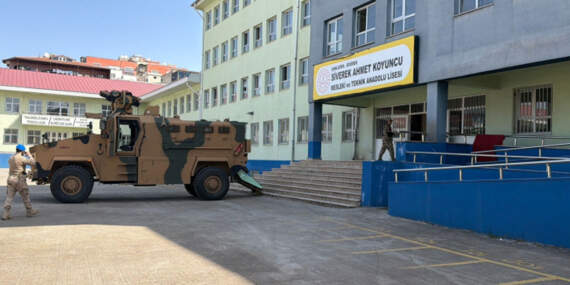Okula silahlı saldırı olmuştu! Öğretmenlerden 1 günlük grev kararı