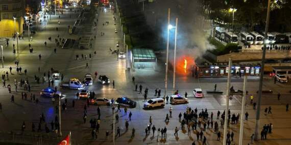 Taksim Metro İstasyonu asansöründe yangın
