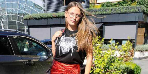 Serenay Sarıkaya stilini konuşturdu! Gözlükleri sosyal medyayı salladı: Son derece iddialı