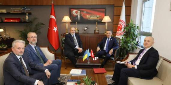 Fuat Oktay, Kırım Tatar Milli Meclisi Başkanı Ve Ukrayna Büyükelçisini ağırladı